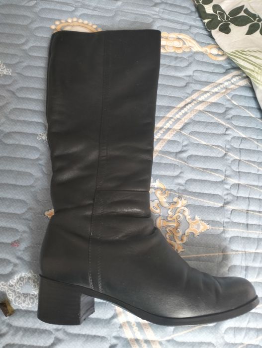 Сапоги кожаные,  демисезонные. Черные.