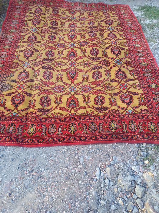 Продам ковры б/У