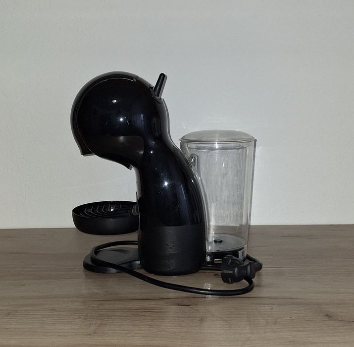 Expressor Krups cu capsule tip  Dolce Gusto