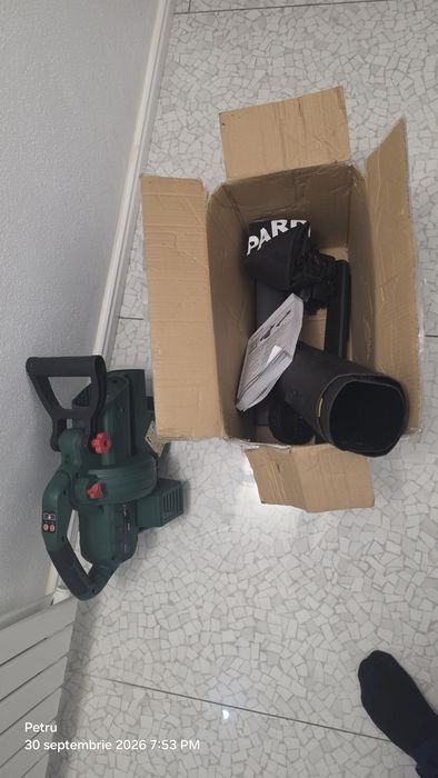 Vand suflanta aspirator frunze