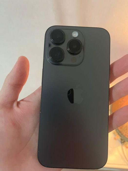 iPhone 15pro 256гб 89акб кара тусты