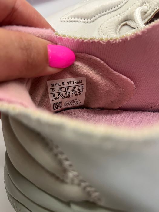 Adidas Ozweego Tech Дамски маратонки