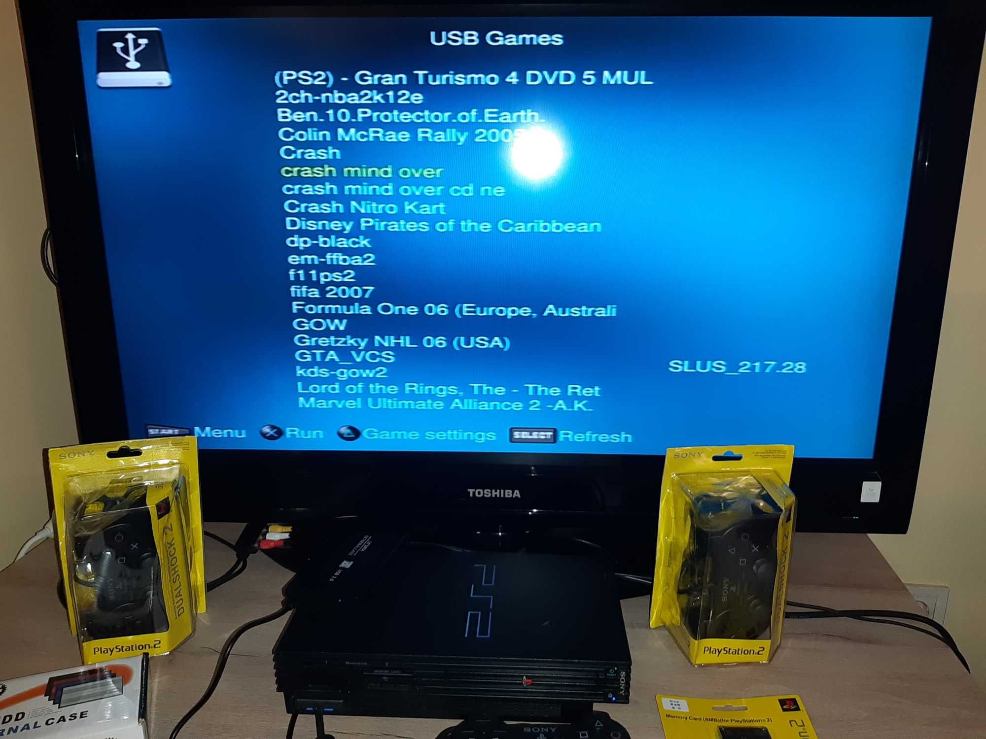 Плейстейшън 2 PS2 пълен комплект с 2бр. джойстик и 70 игри хард диск гр ...