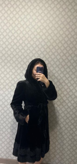 Продается норковая шуба,