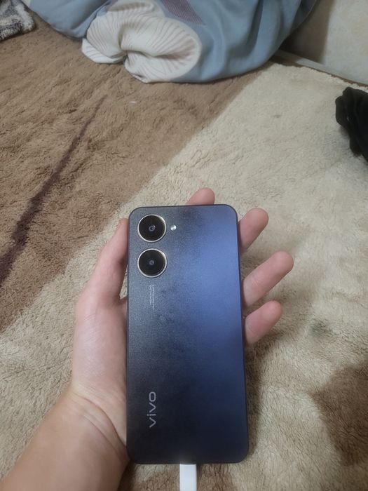 Продам Vivo y03.