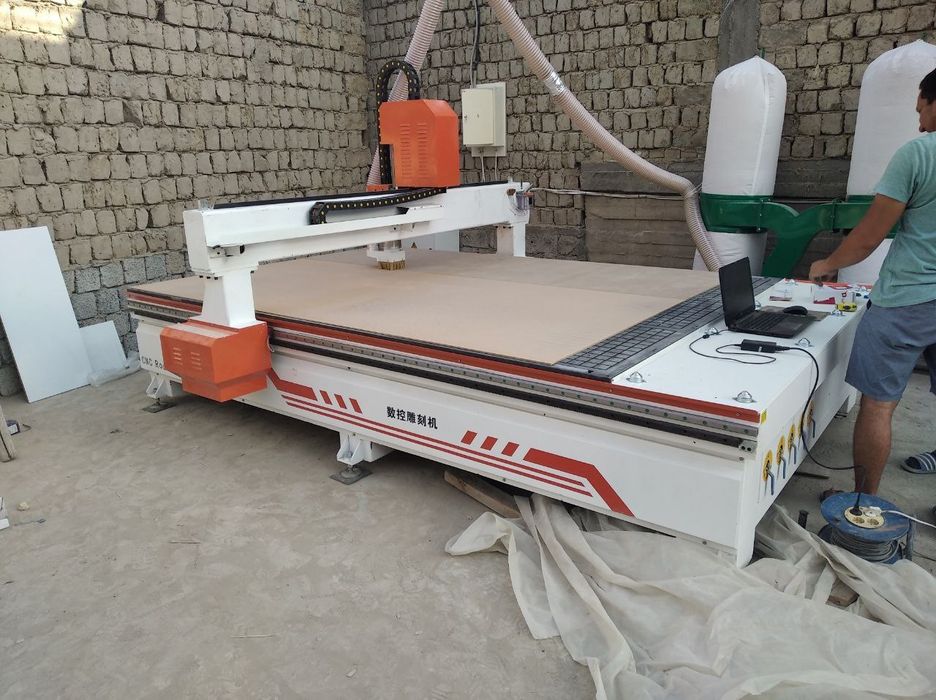 Rover,frezerniy stanok,freza stol,фрезерний станок