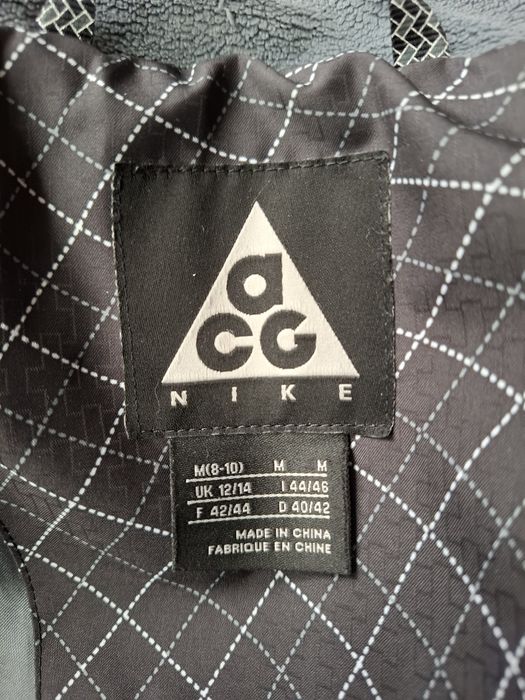 Nike ACG 550fill дамско зимно яке M размер.