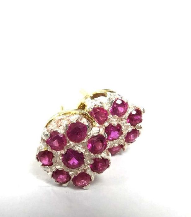 Cercei de aur cu rubine