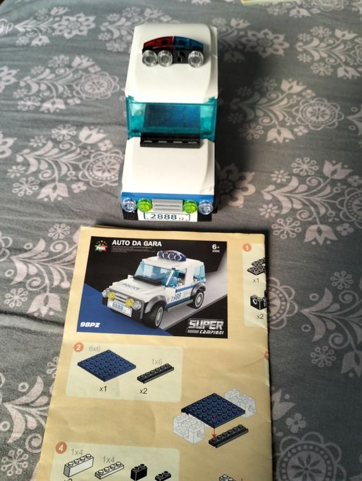 Lego mașină poliție