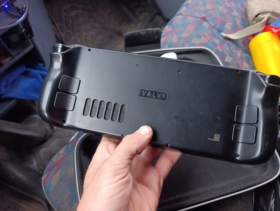 Продам Steam deck