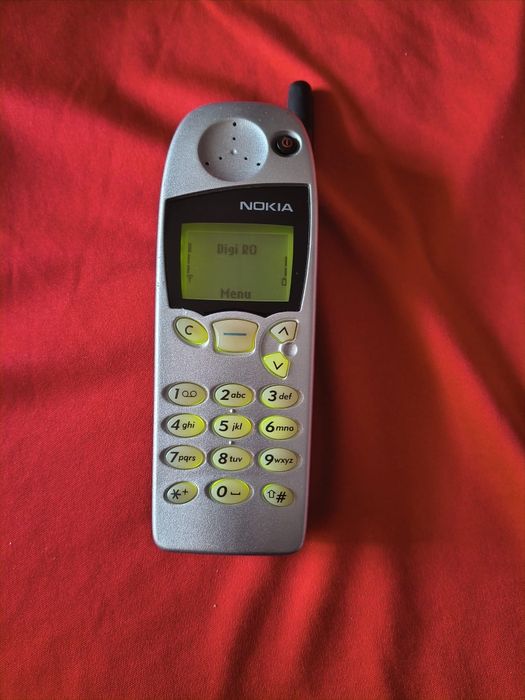Nokia 5110 Silver ( decodat, Finland)