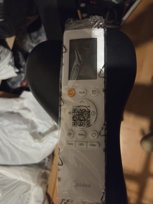 Пульт от кондеционера Midea