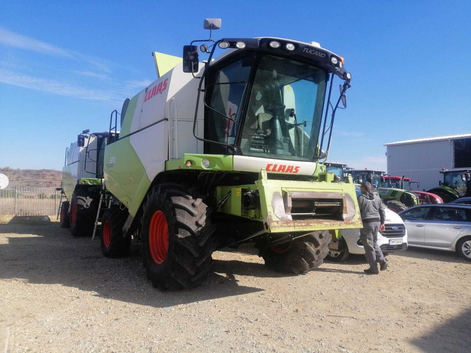 Combina CLAAS TUCANO 320