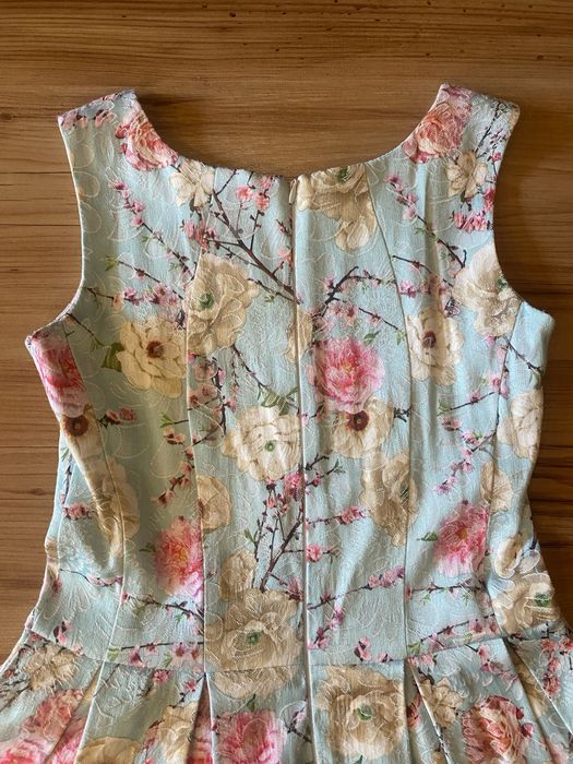 Лот от две страхотни нови рокли -140-152.