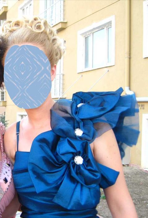 Синя официална рокля