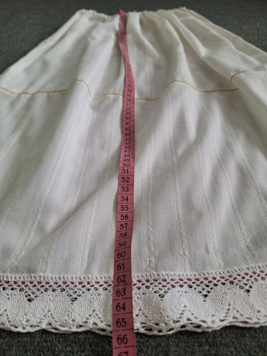 Народна носия 8-12 г. - 90 €