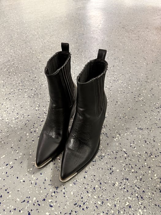 Казаки ботинки 12000 тг