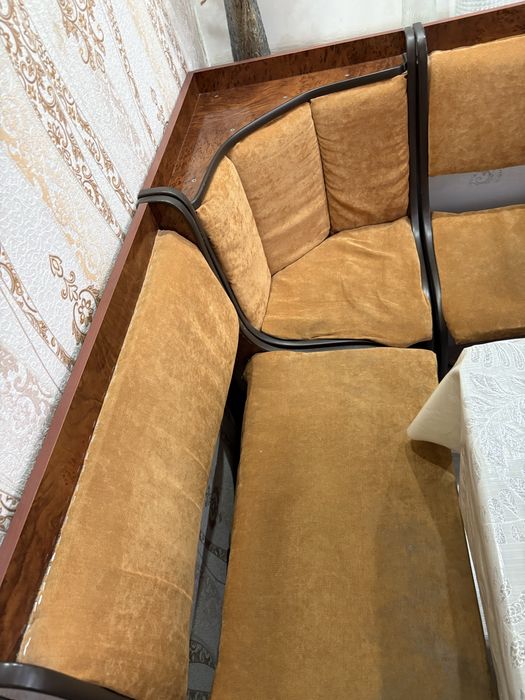 Отдам уголок для кухни