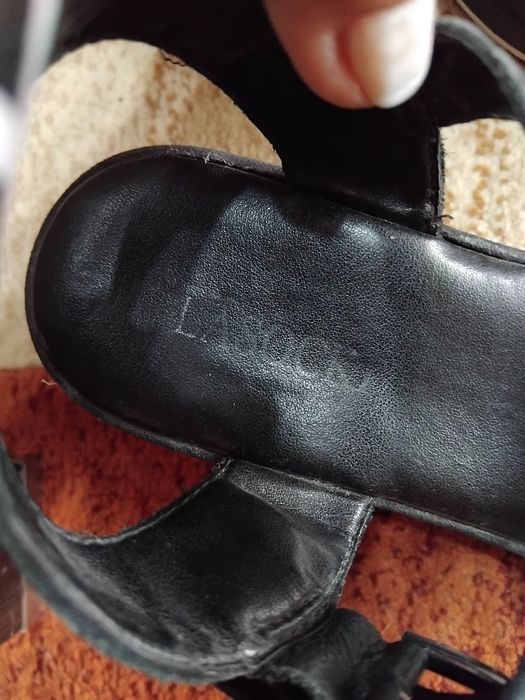 Дамски  сандали.