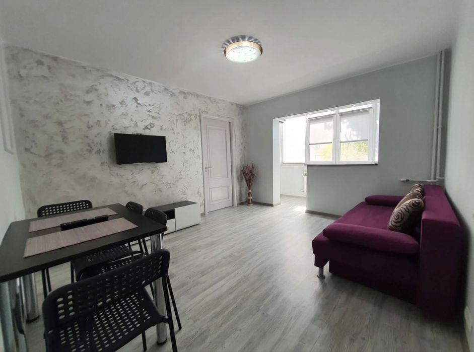 Închiriez apartament 2 camere Tomis Nord zona Campus