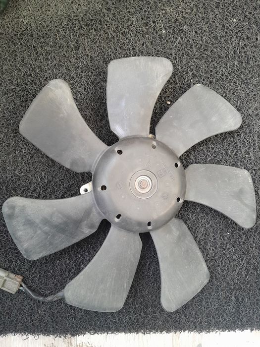 Диффузор моторчик Мазда мпв