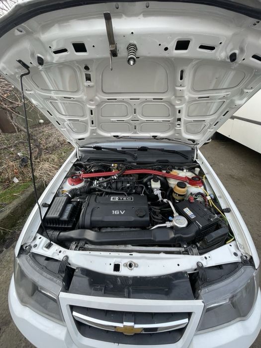 Nexia 2 2013  dons 1,6