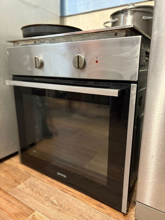 Продам духовку в отличном состоянии