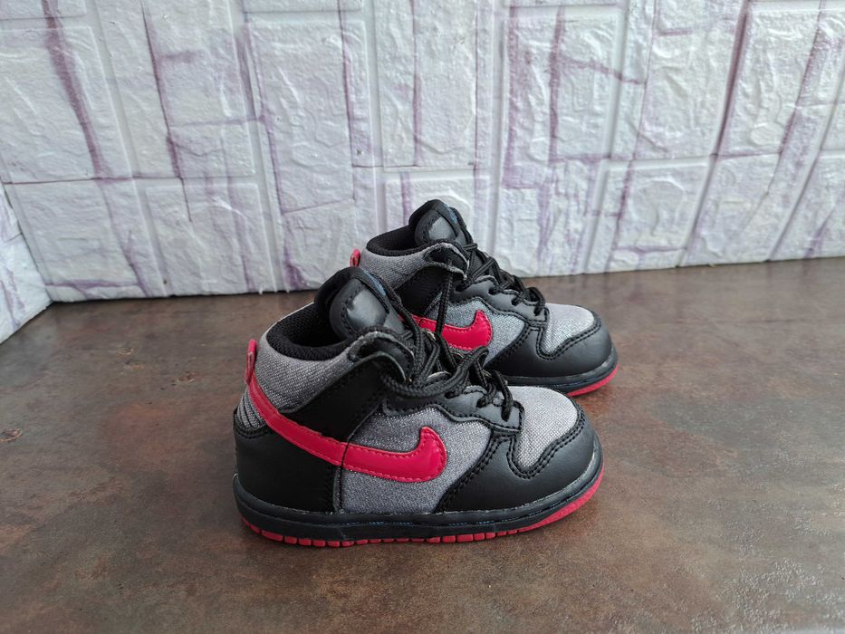 маратонки за момиче кецове,спортни обувки Nike,найк,номер 22,5