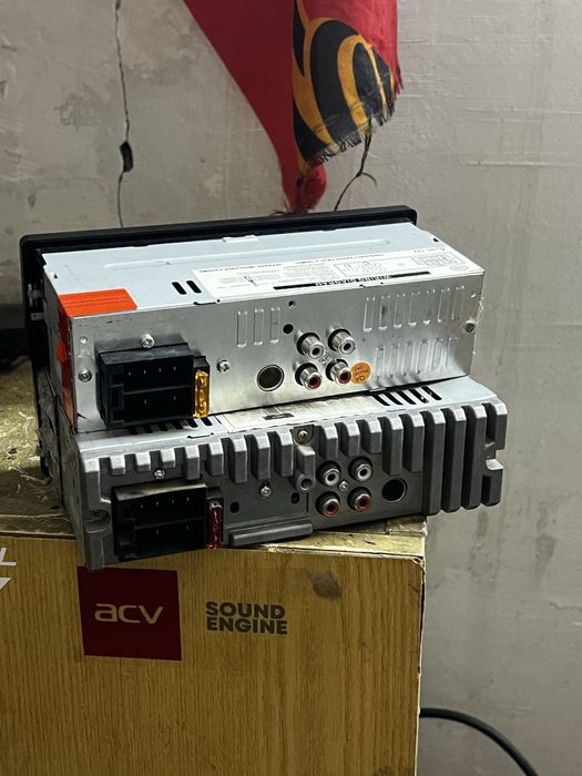 Продам магнитолы