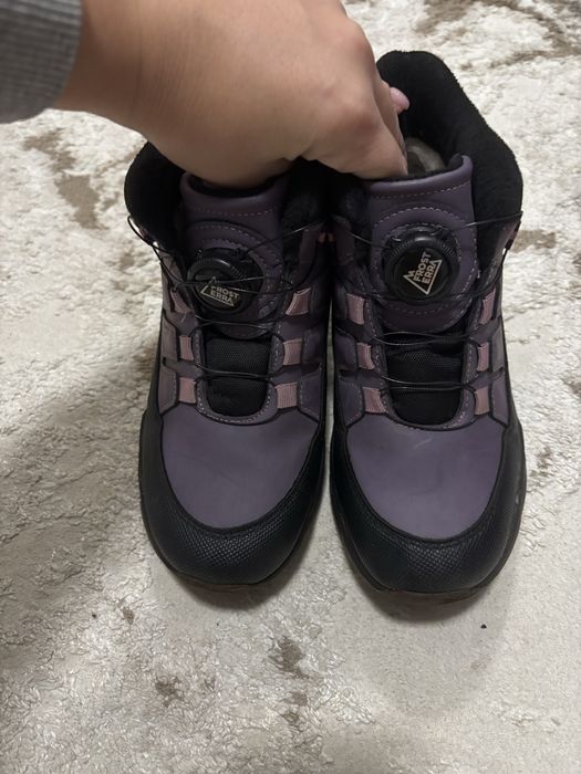 Продам ботинки зима