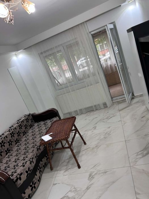 Vand apartament in titu