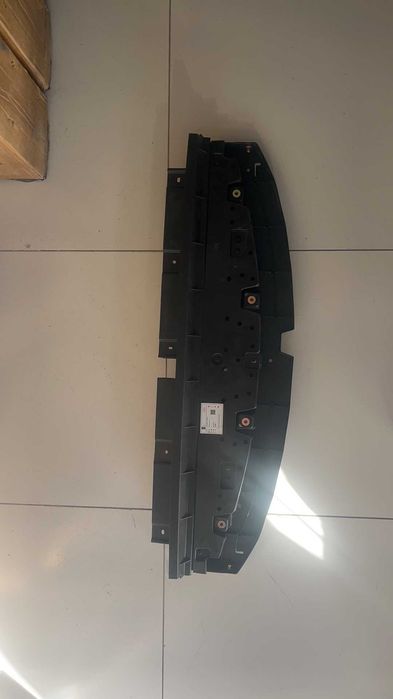 Hongqi Eqm5 Нижняя защита переднего бампера aftermarket В наличии