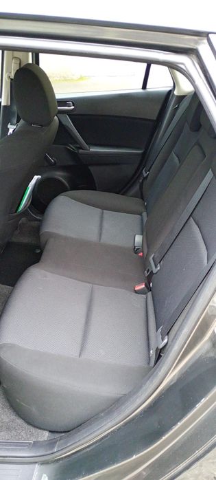 Vând MAZDA in stare buna!