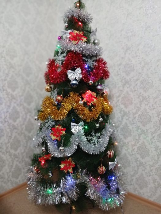 Продам Ёлку искусственную