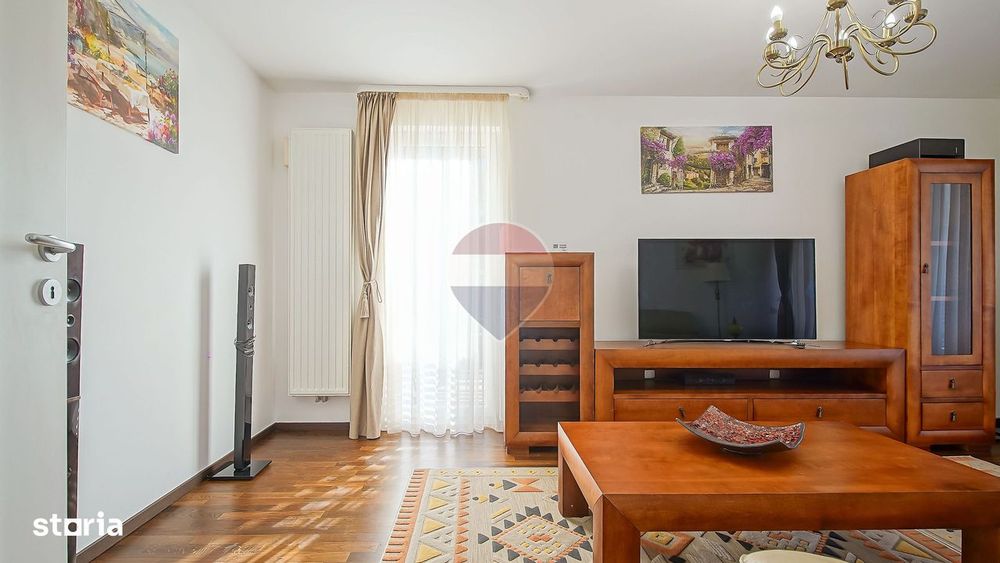 Apartament cu 3 camere de închiriat în zona Tractorul