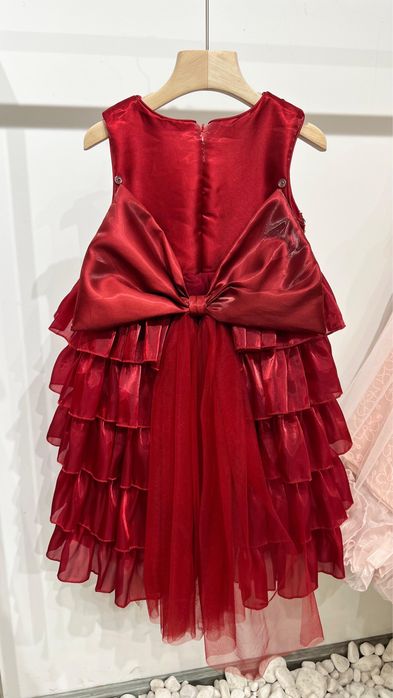 Нарядные платья для девочек