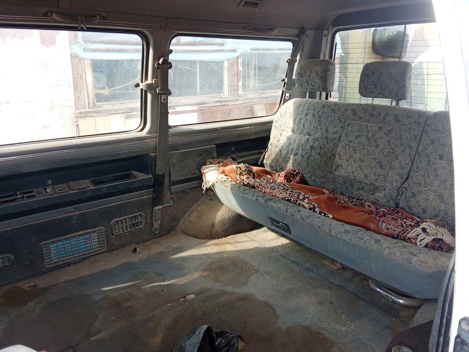 Автомобиль Делика