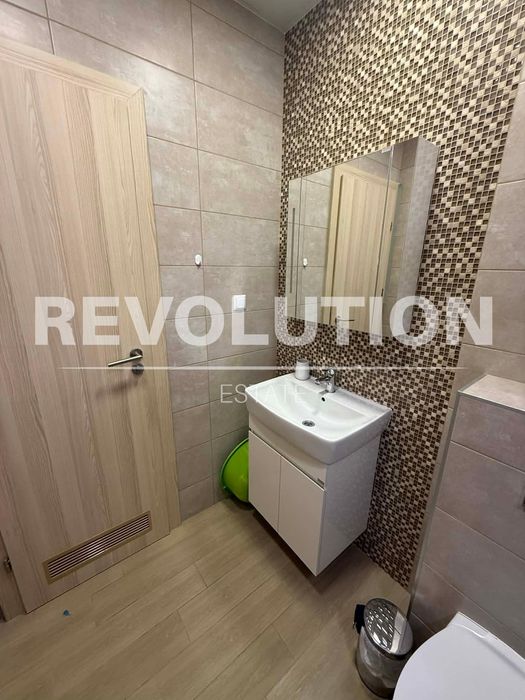 Двустаен апартамент  в гр.Варна, Цветен квартал!