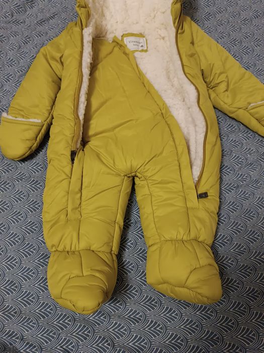 Combinezon/ salopeta iarna cu gluga 3-6 luni