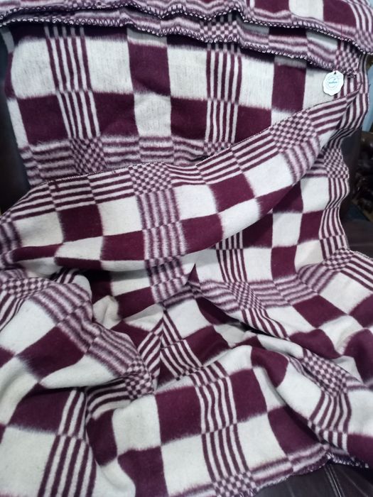 Чисто ново вълнено одеяло "Индустриалимпорт" (Соц ретро, 100% вълна)