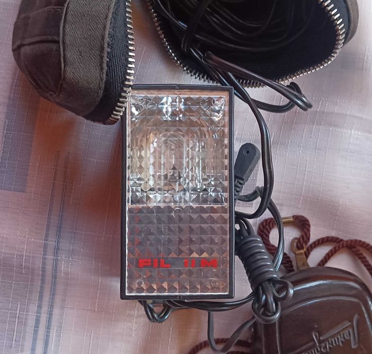 Светкавица и измервател на разстояние за фотоапарат Зоркий 4