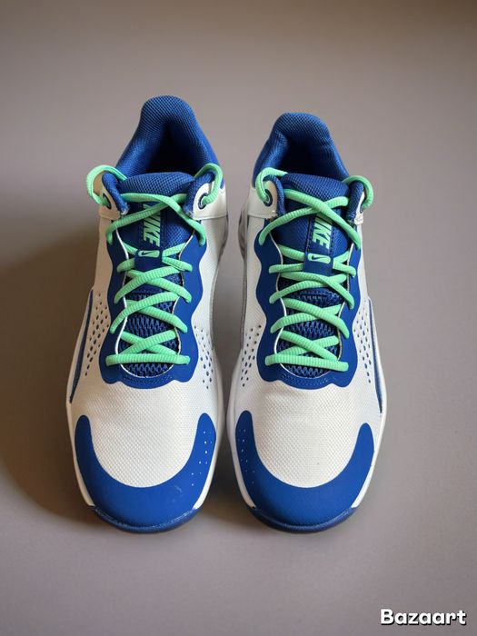 Продам оригинальные кроссовки