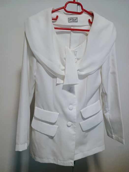 Sacouri dama mărimea 38 -40