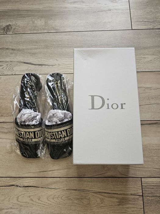 Dior шлепанцы на каблуках