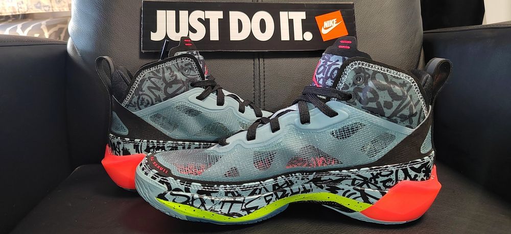 Nike Air Jordan XXXVII Satou, номер 37,5 и номер 38,5