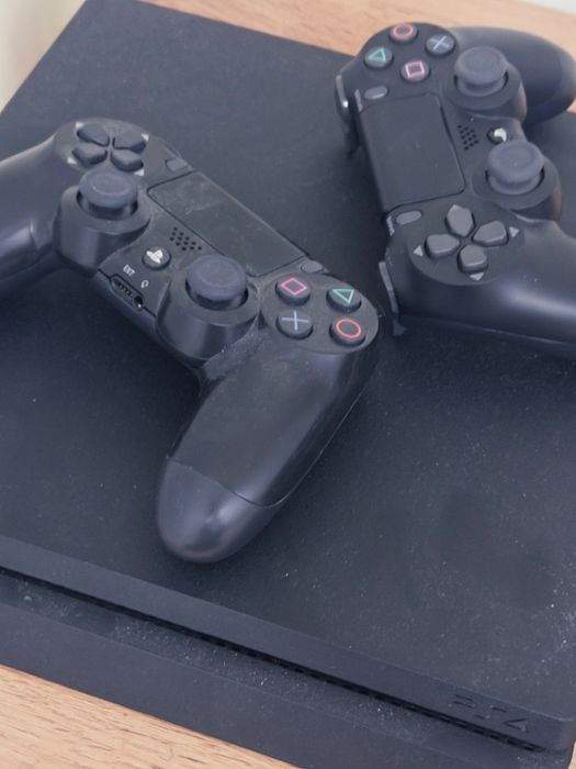 Playstation 4 Slim 2 ДЖОЙСТИКА + ИГРЫ