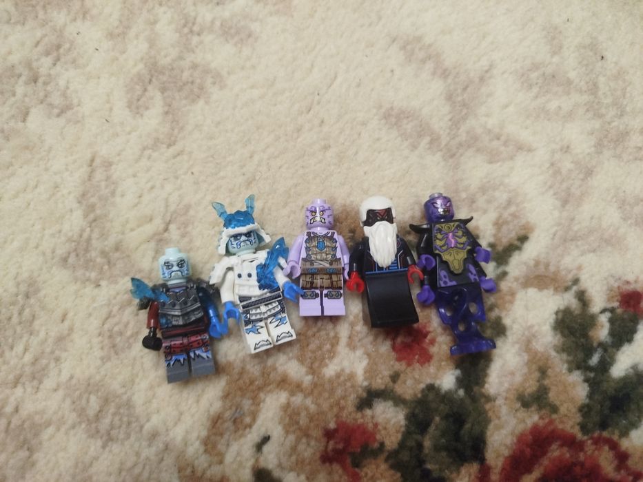 Figurine din lego