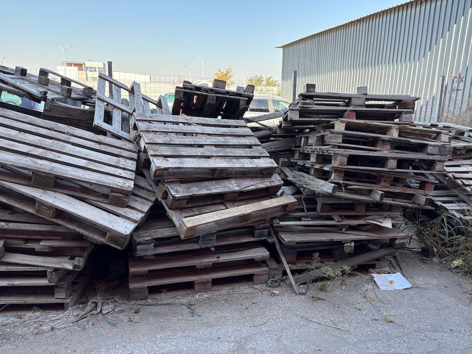 Счупени палети за отопление