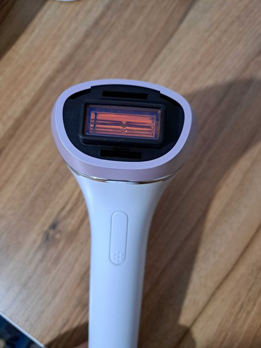 Vand aparat IPL Philips Lumea. Epilare cu rezultate vizibile rapid