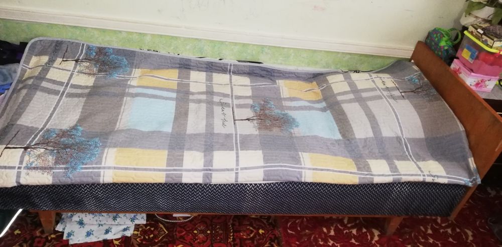 Shkaf-shifoner, krovat, oyna tumbalik, dvuxspalniy krovat